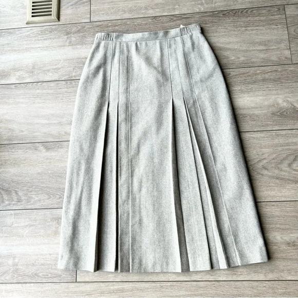 Vintage TanJay Wool Blend Pleated Midi Skirt Made in Canada - Picture 3 of 14